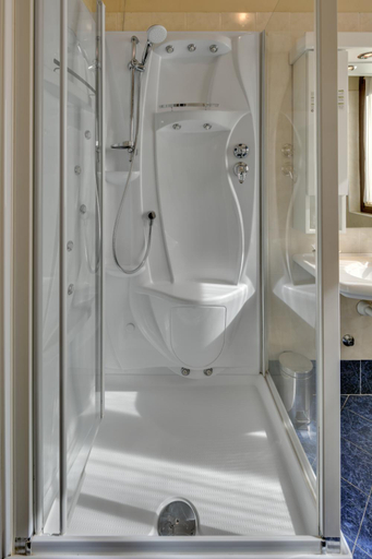 Bathroom 4, Albergo Milano, Brescia