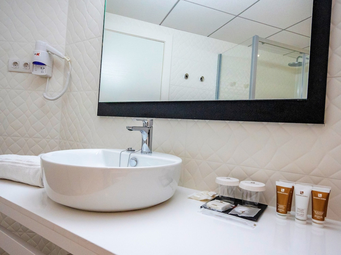 Bathroom 5, Golden Donaire Beach, Tarragona
