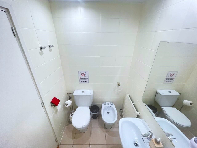 Bathroom 2, Rooms Paris, Barcelona