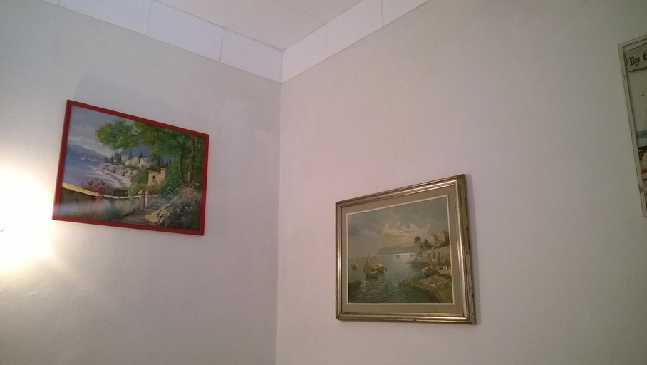 Others 5, Rita Room, Florence