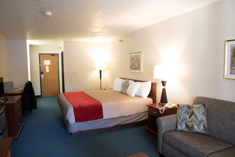 Others 1, Heritage Inn, Saunders