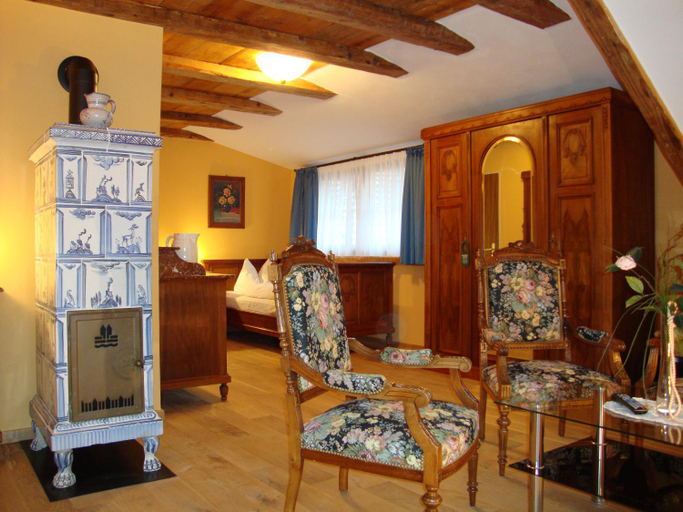 Others 5, Historisches Genusshotel Lowen, Lörrach