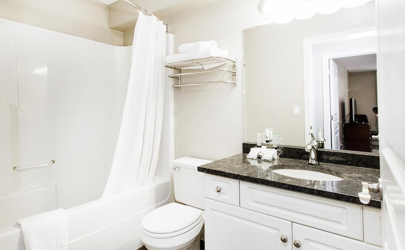 Bathroom 5, Canterra Suites Hotel, Division No. 11
