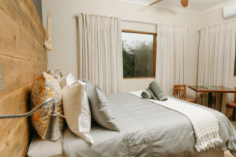 Bedroom, Sensiri Plains Safari Lodge, Umkhanyakude