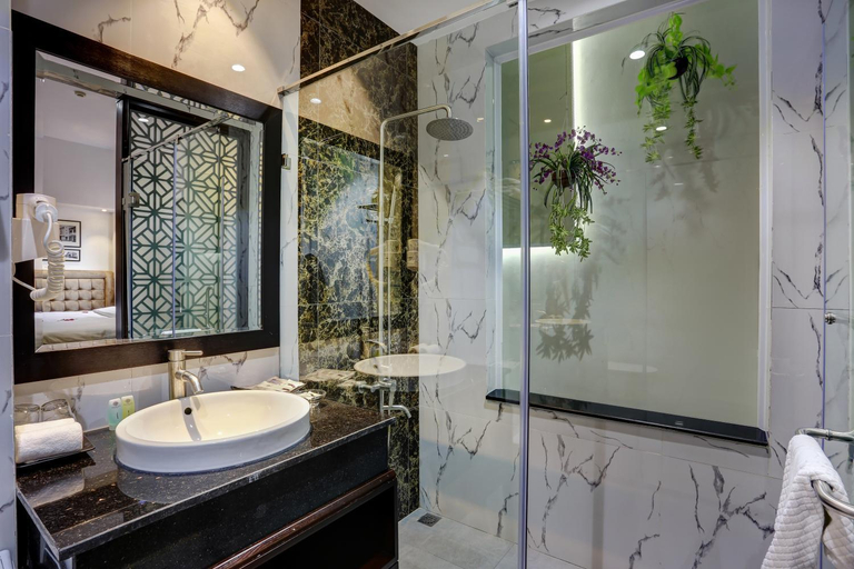 Bathroom 4