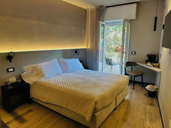 Bedroom 14