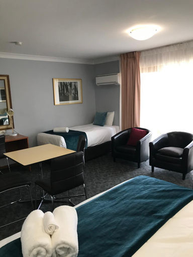 Bedroom 12