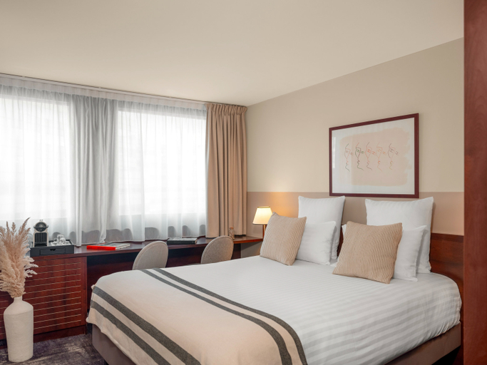 Bedroom 3, Hotel Mercure Paris Gare Montparnasse TGV, Paris