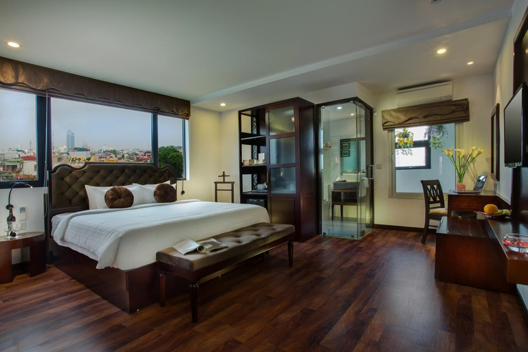 Bedroom 12