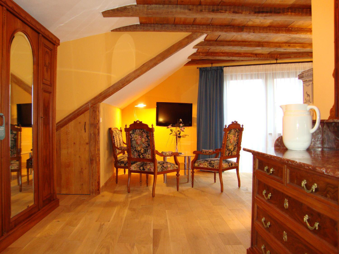 Others 5, Historisches Genusshotel Lowen, Lörrach