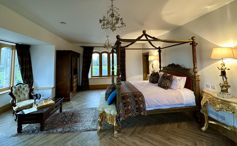Bedroom, Claregalway Castle