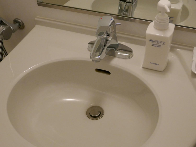Bathroom 9