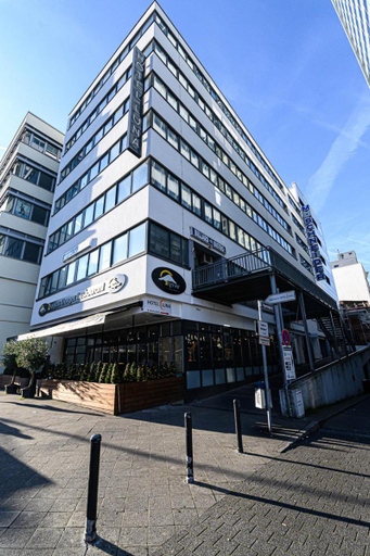 Others 3, Hotel Luna, Offenbach am Main