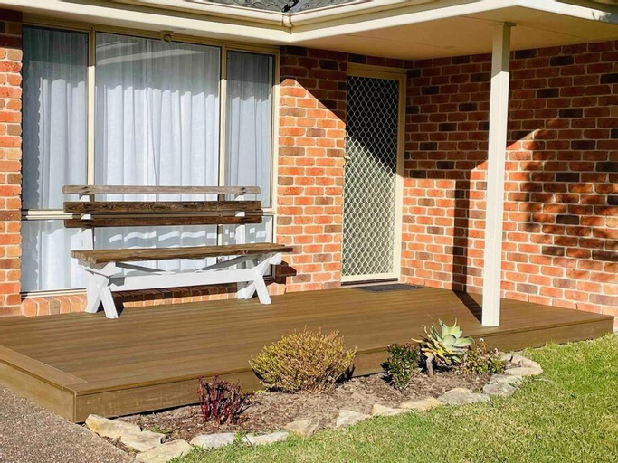 Exterior & Views 1, Tide 'n' Seek: Family Beach House with Games Room, Shoalhaven - Pt B