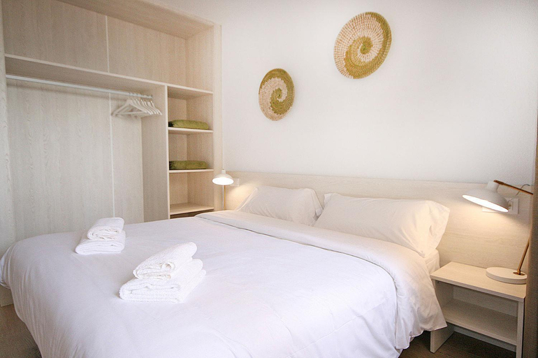 Others 5, Apartamentos Venecia, Girona