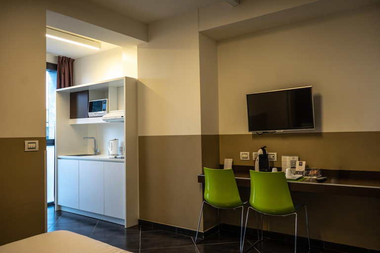 Dining Room 13