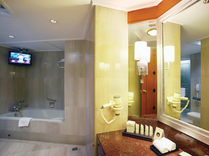 Bathroom 2