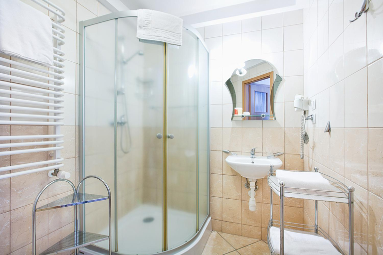 Bathroom 2, Polonia, Kłodzko