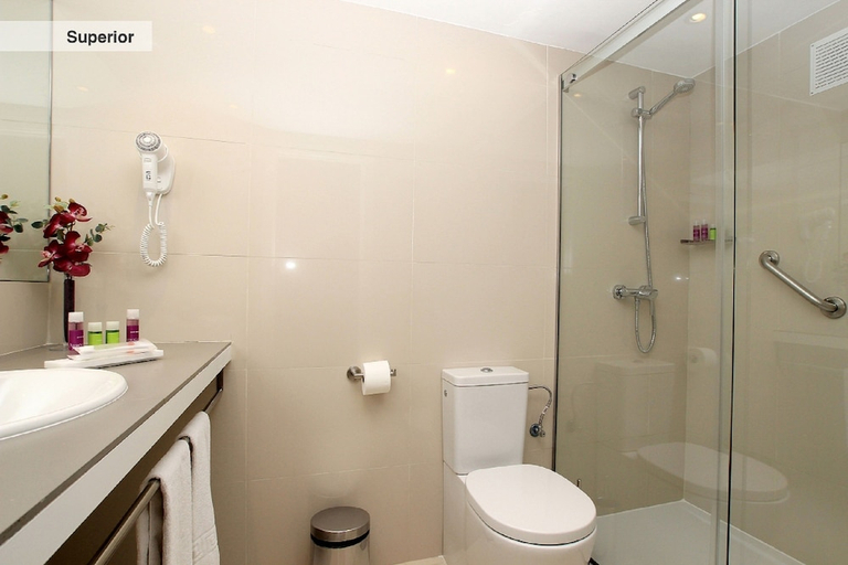 Bathroom 3, Aparthotel Nereida, Baleares