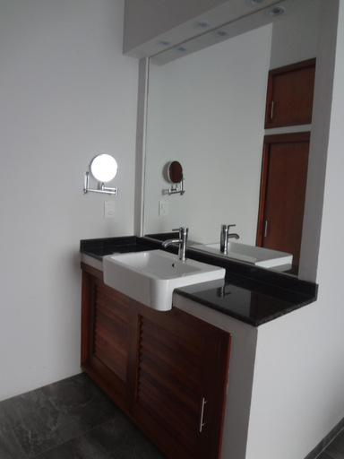 Bathroom 5, Hotel Civic Express, Coatzintla