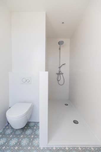Others 2, Chez Spoons B&B, Brabant Wallon