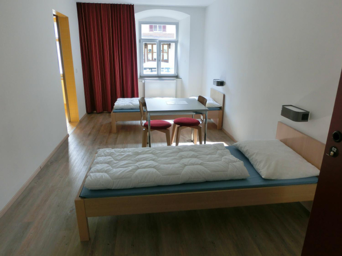 Bedroom 3, Jugendherberge Rottweil, Rottweil