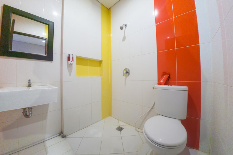 Bathroom 10