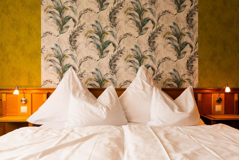 Bedroom 2, Biobausewein WEIN HOTEL LEBEN, Kitzingen