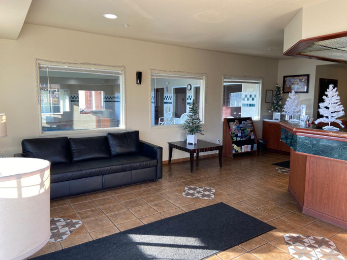 Public Area 2, Toppenish Inn and Suites, Yakima