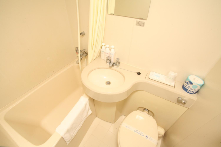 Bathroom 4, HOTEL KAN-RAKU Mishima Main Street, Mishima