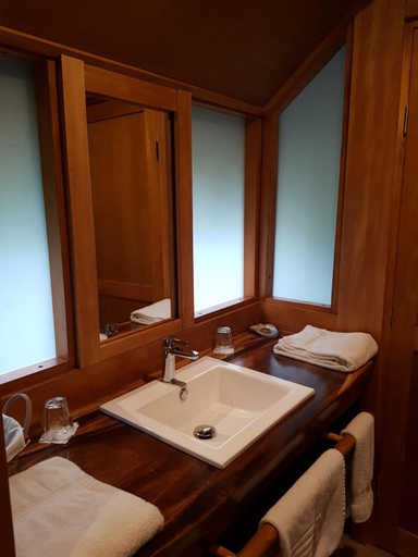 Bathroom 4, Le Mahana Hotel