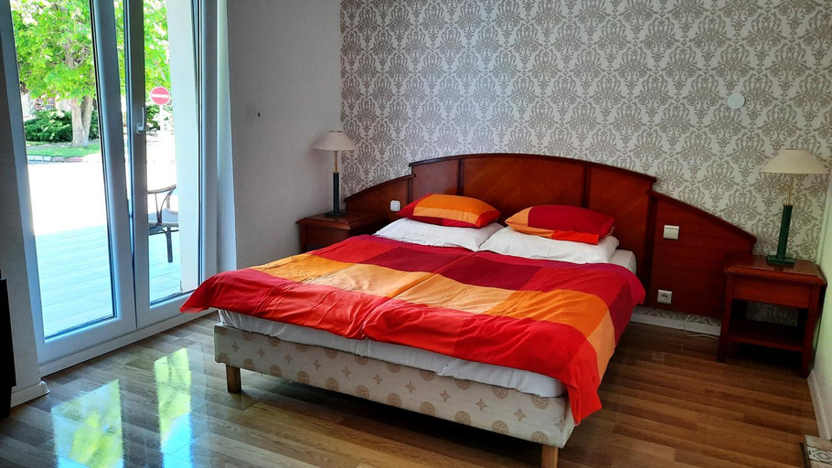Bedroom 3, Central Room Hostel, Balatonföldvári