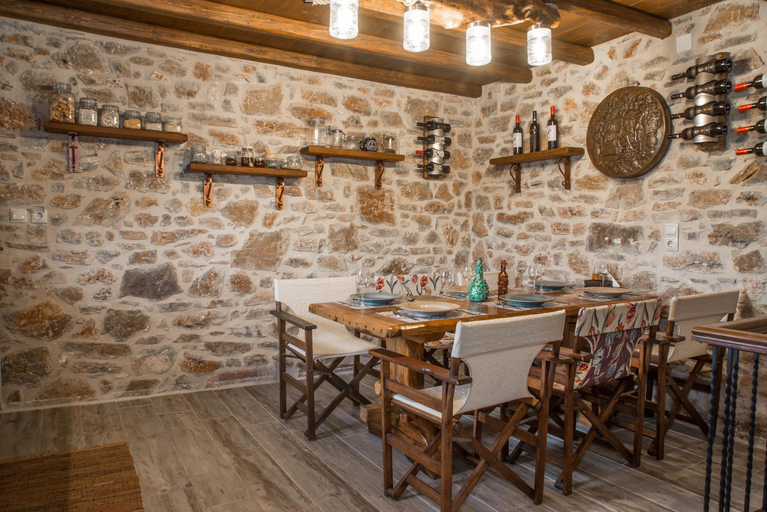 Others 4, Karyoupolis Lounge Cave House, Peloponnese