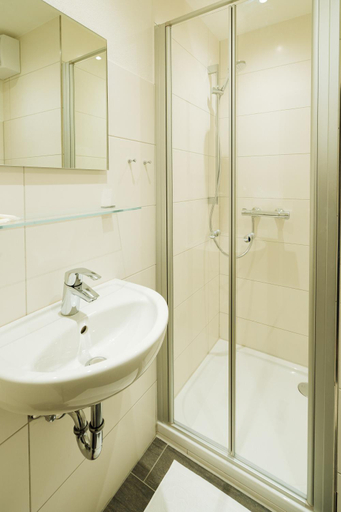 Bathroom 5, Hotel Reiter Bräu, Erding