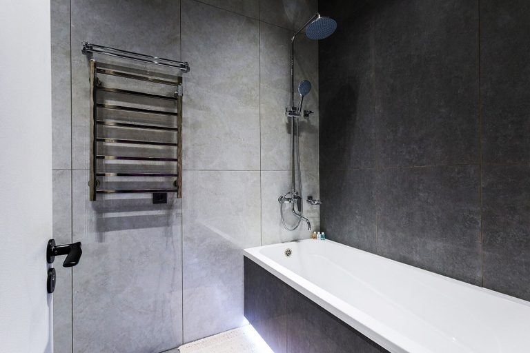 Bathroom 3, Gardens 91, Tashkent City