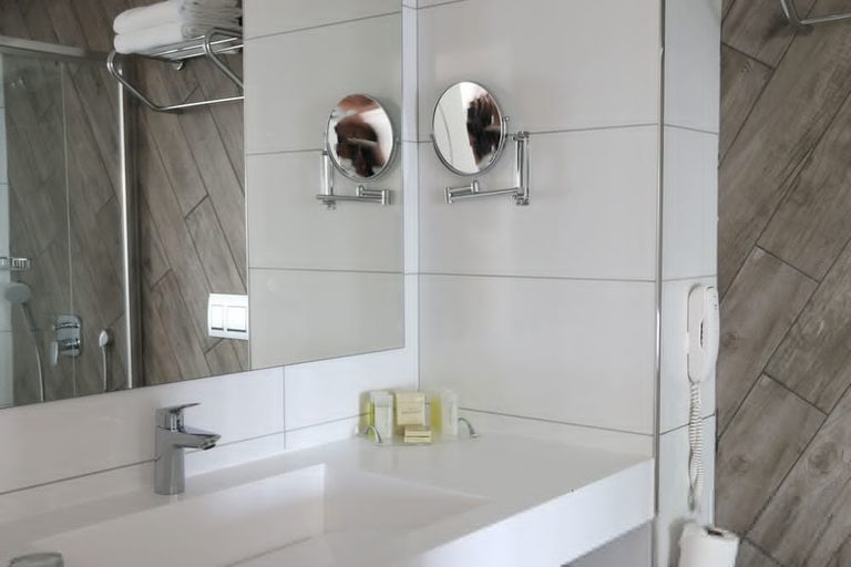 Bathroom 5, Gold Island Selected Hotel, Alanya