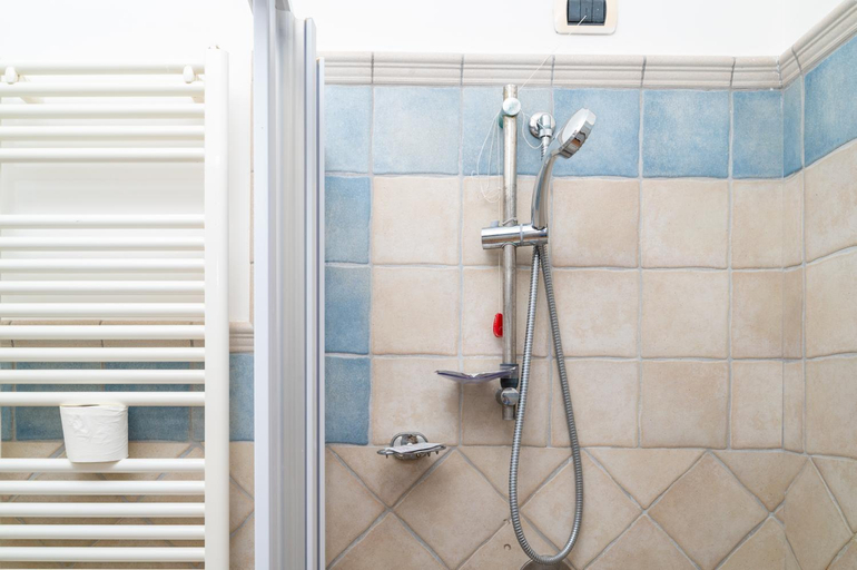 Bathroom 3, Agriturismo Casa Scola , Napoli