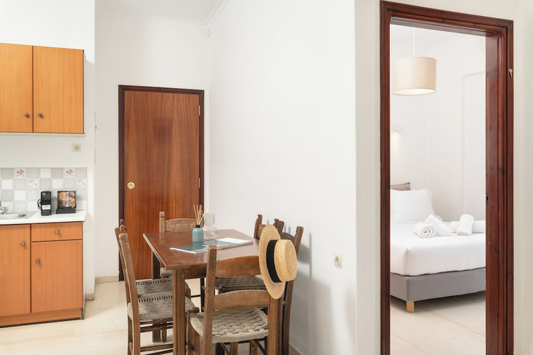 Bedroom 2, Thelesi Apartments, Crete