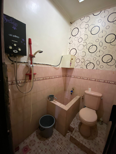 Bathroom, Bali Omah Homestay Jogja, Sleman