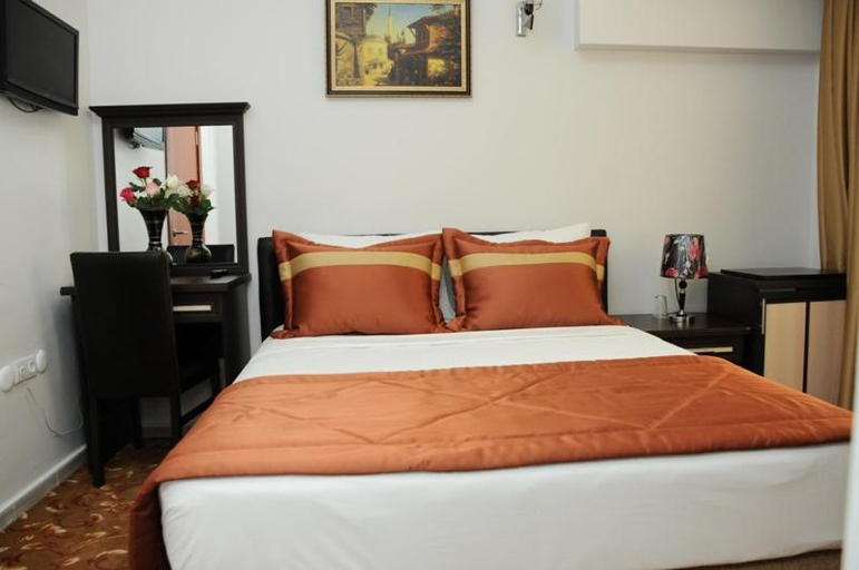 Others 4, Kuk Hotel, Bakırköy