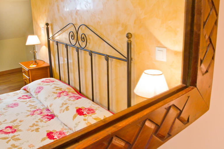 Bedroom 2, Posada de Villacarriedo, Cantabria