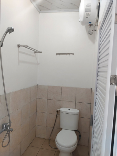 Bathroom 7