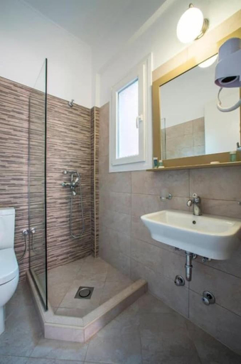 Bathroom 3, Vassilis Guest House, Epirus