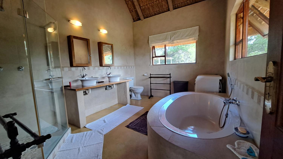 Bathroom 2, Izintaba Private Game Reserve Waterberg, Waterberg