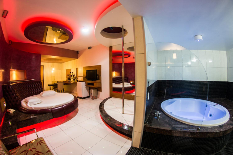 Bathroom 4