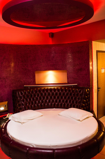 Bedroom 23