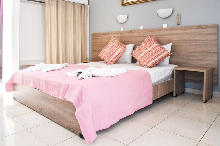 Bedroom 2, White Palace Studios, South Aegean