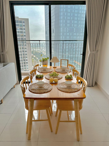 Dining Room 11
