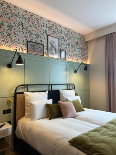 Bedroom 3, Square Lodge Hotel La Roche sur Yon - Handwritten Collection, Vendée
