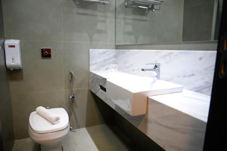 Bathroom 5, Carlton Plaza Uberlandia, Uberlândia